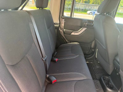 2017 Jeep Wrangler Unlimited Sahara 4x4