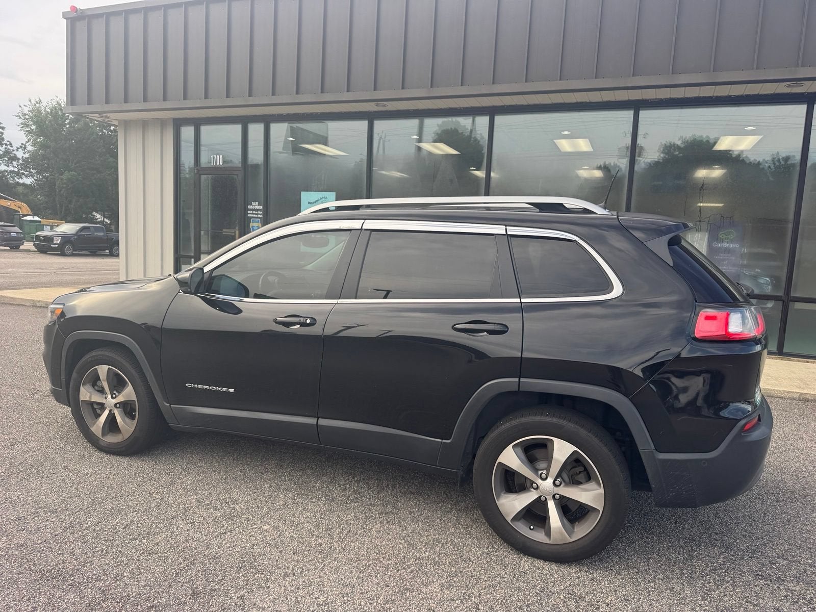 2021 Jeep Cherokee Limited FWD