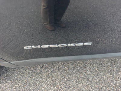 2021 Jeep Cherokee Limited FWD