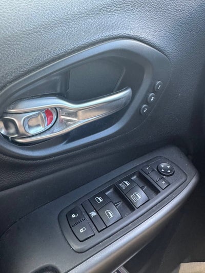 2021 Jeep Cherokee Limited FWD