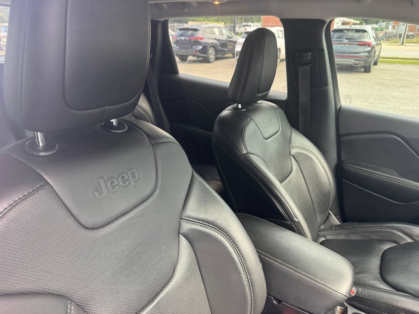 2021 Jeep Cherokee Limited FWD