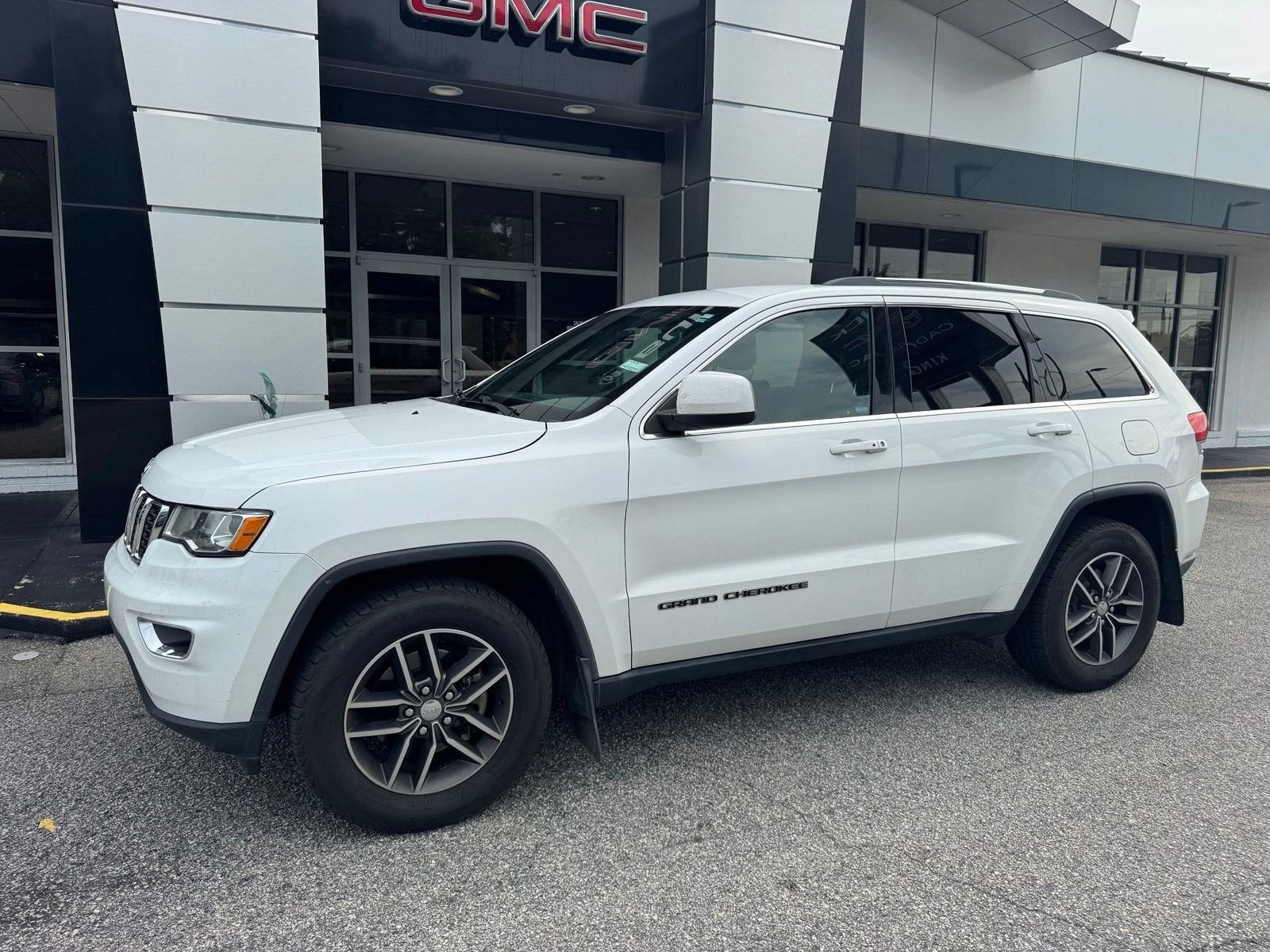 2018 Jeep Grand Cherokee Laredo E 4x2
