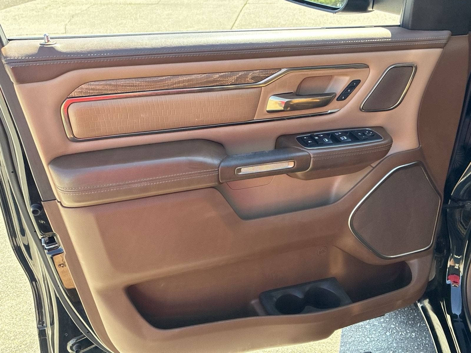 2019 RAM 1500 Longhorn Crew Cab 4x2 5'7" Box