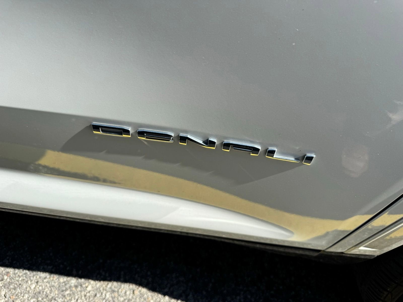 2024 GMC Acadia Denali