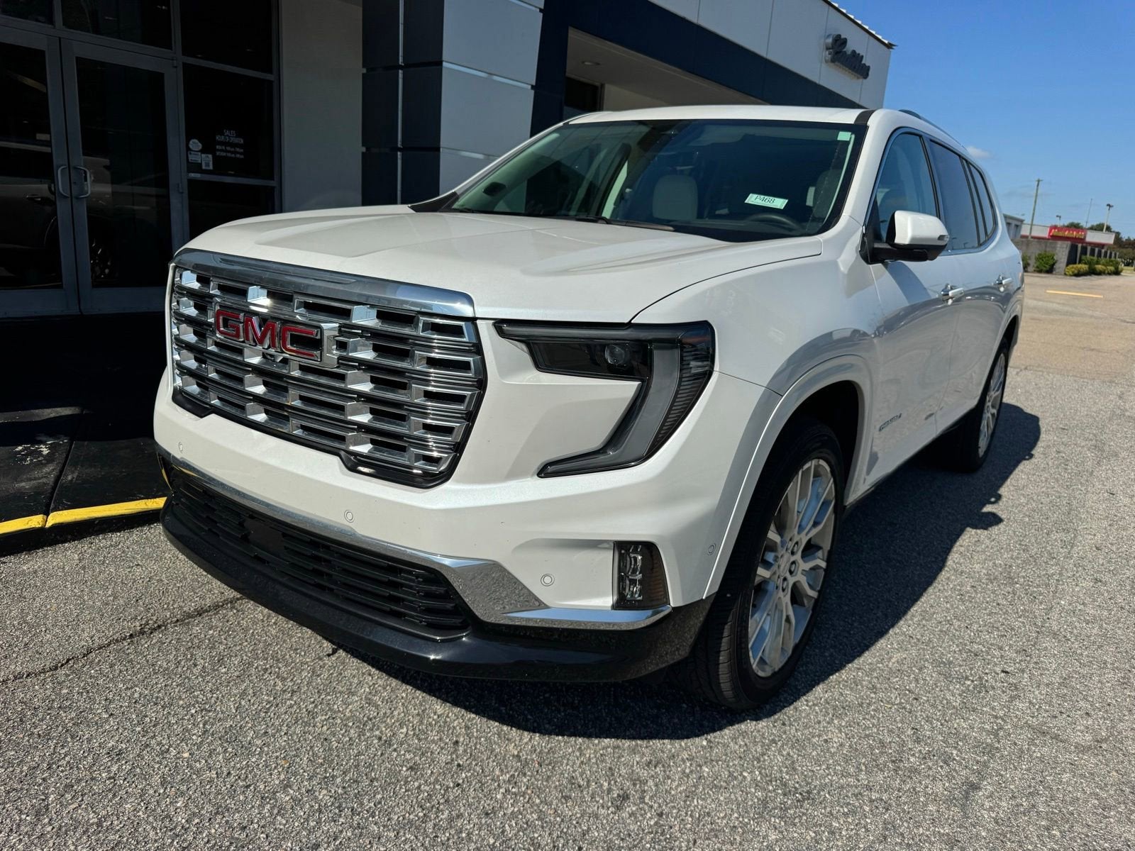 2024 GMC Acadia Denali