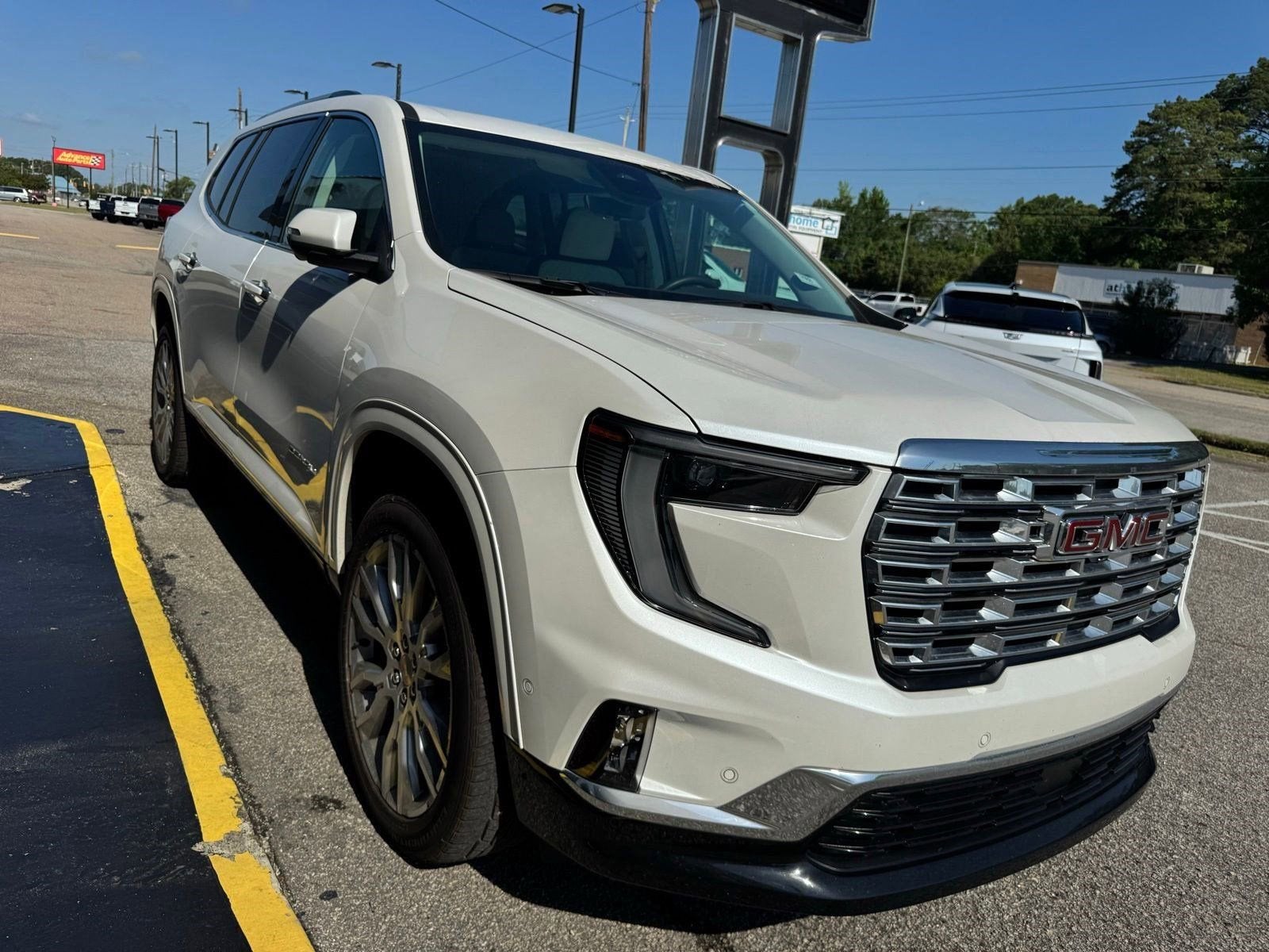 2024 GMC Acadia Denali