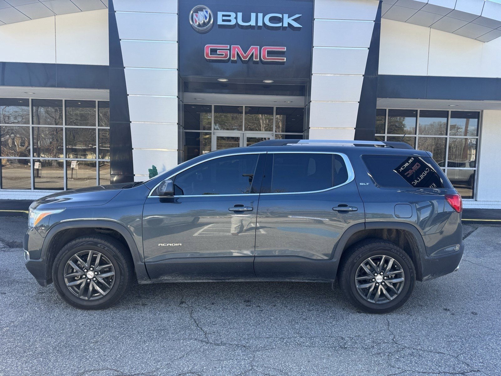 2019 GMC Acadia SLT
