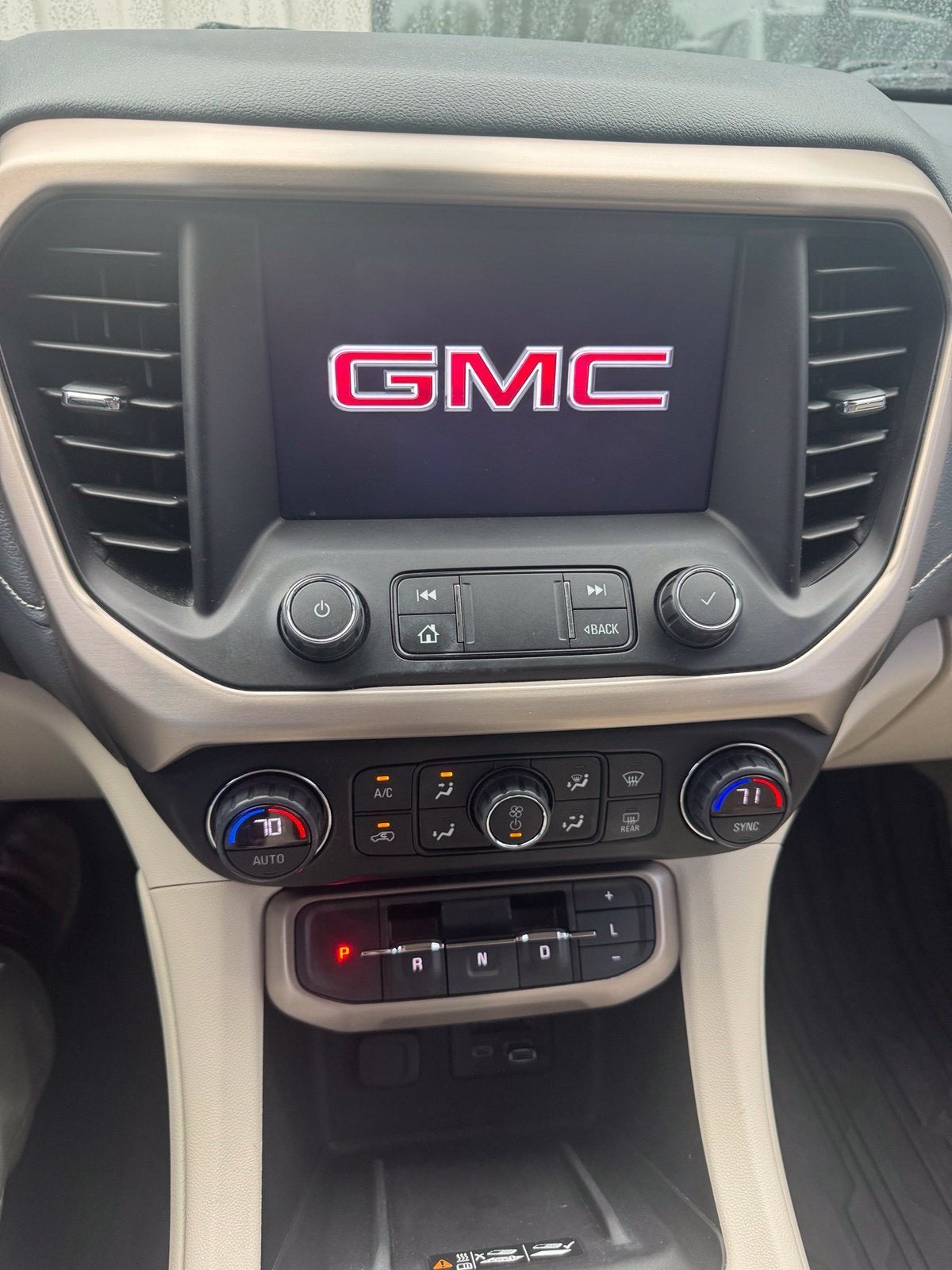 2020 GMC Acadia Denali