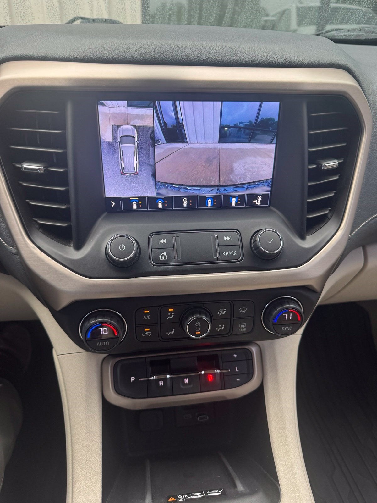 2020 GMC Acadia Denali