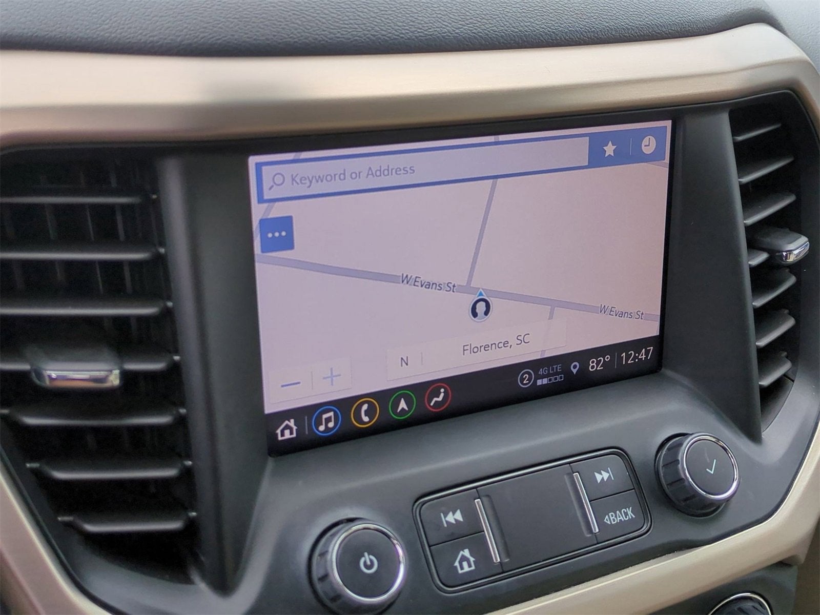 2022 GMC Acadia Denali