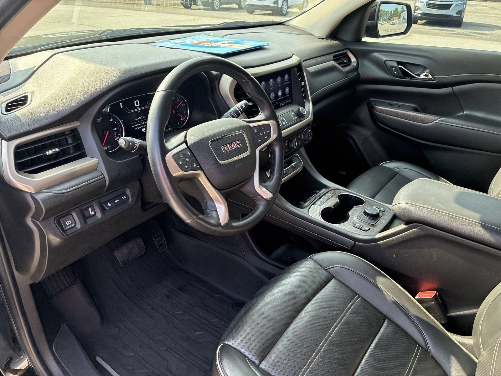 2022 GMC Acadia Denali