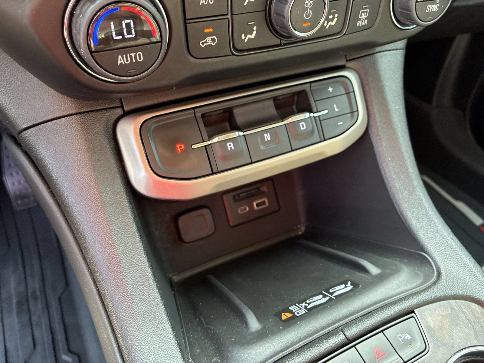 2022 GMC Acadia Denali