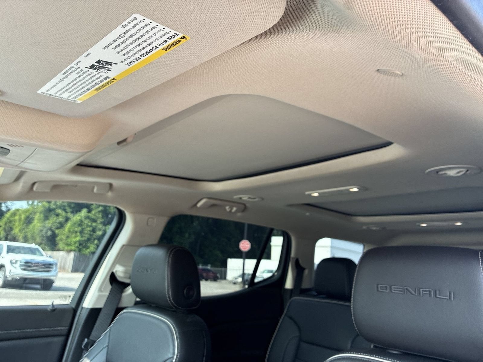 2022 GMC Acadia Denali