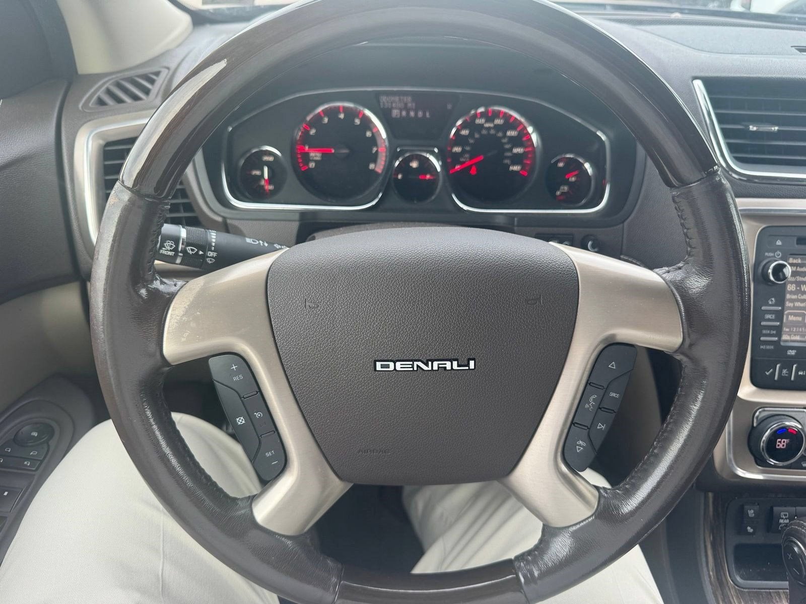 2014 GMC Acadia Denali