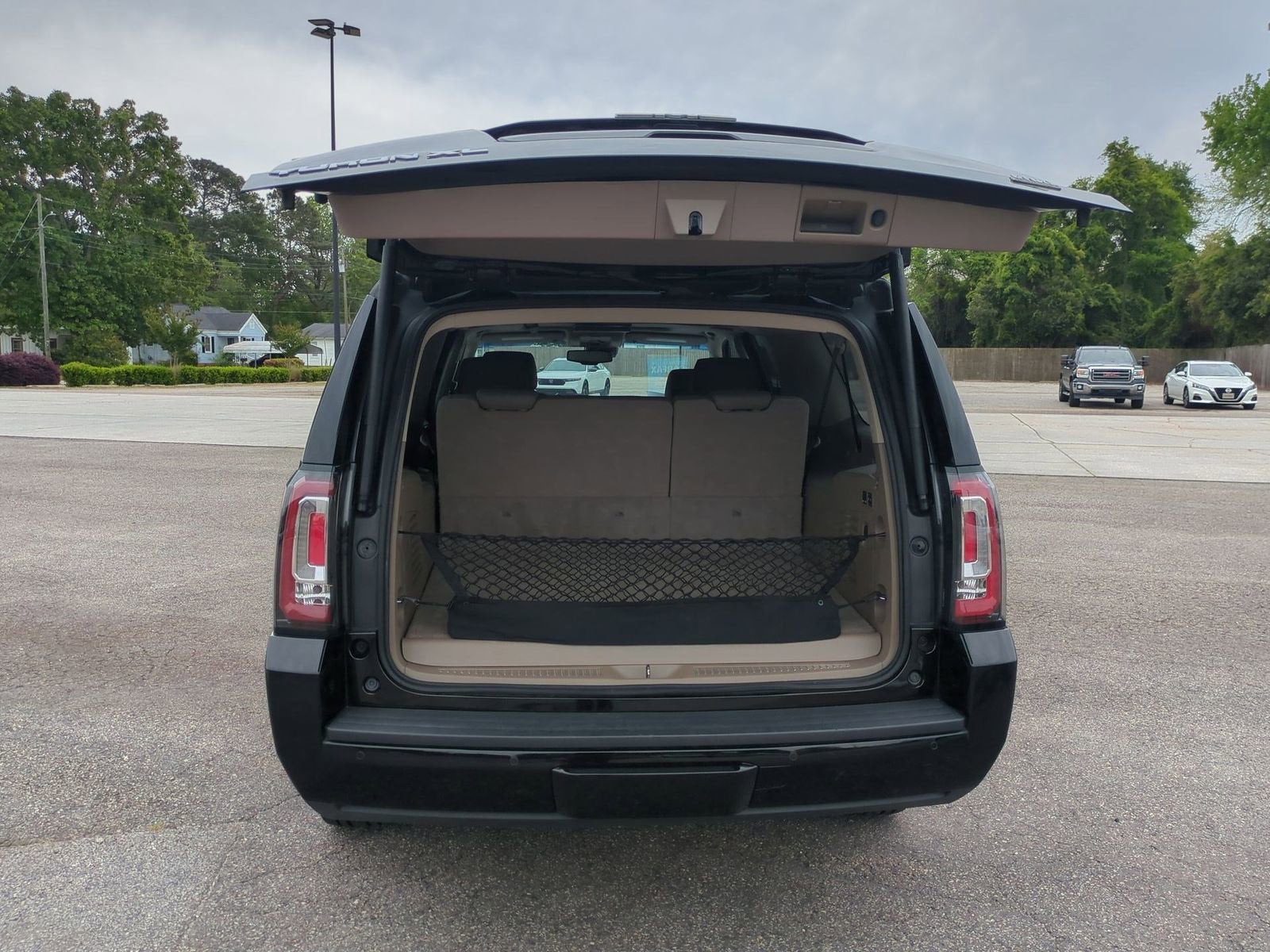 2017 GMC Yukon XL SLT