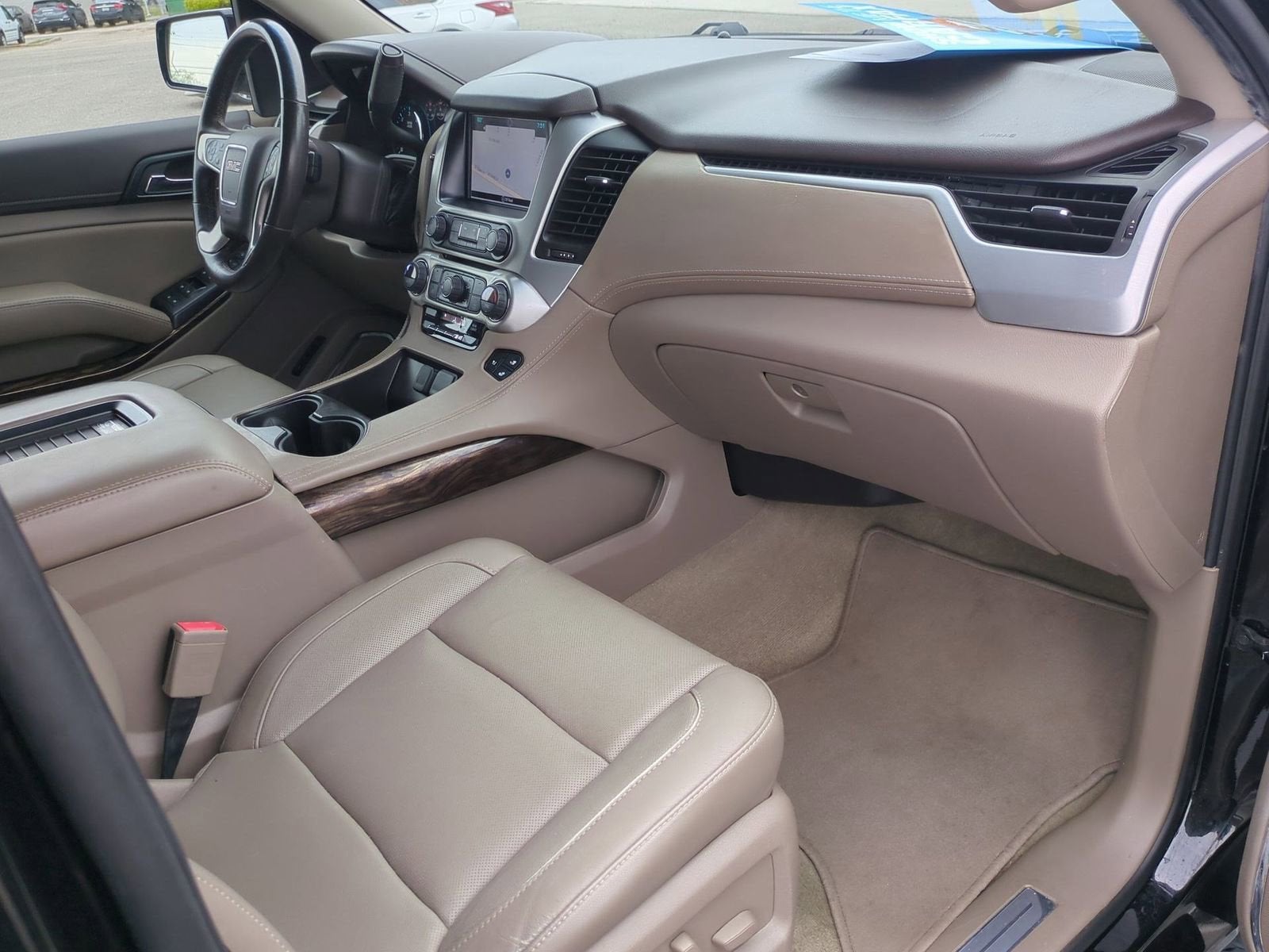 2017 GMC Yukon XL SLT