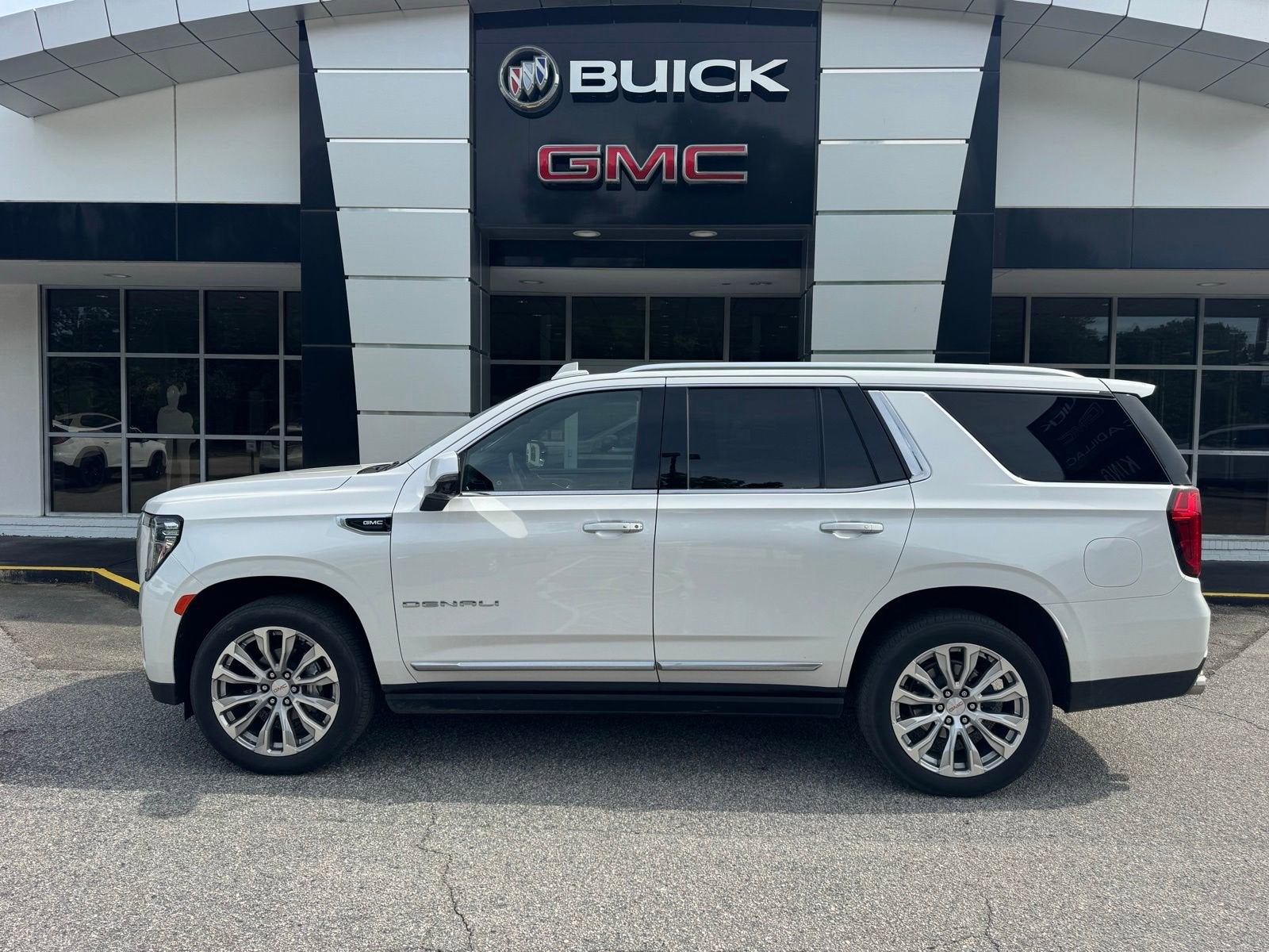 2022 GMC Yukon Denali