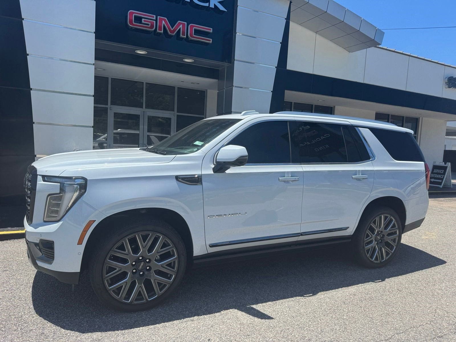 2026 GMC Yukon Denali Ultimate