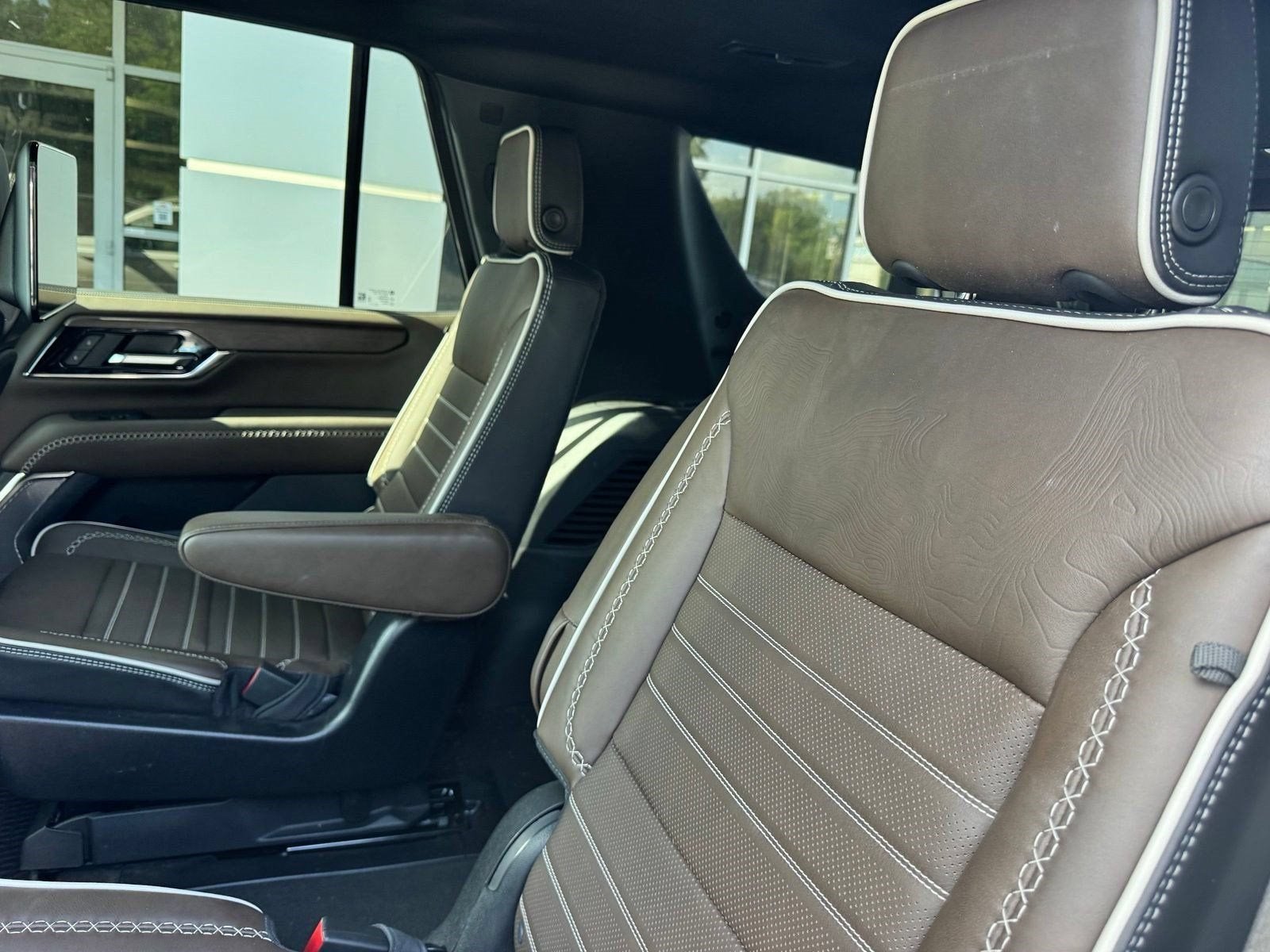 2025 GMC Yukon Denali Ultimate