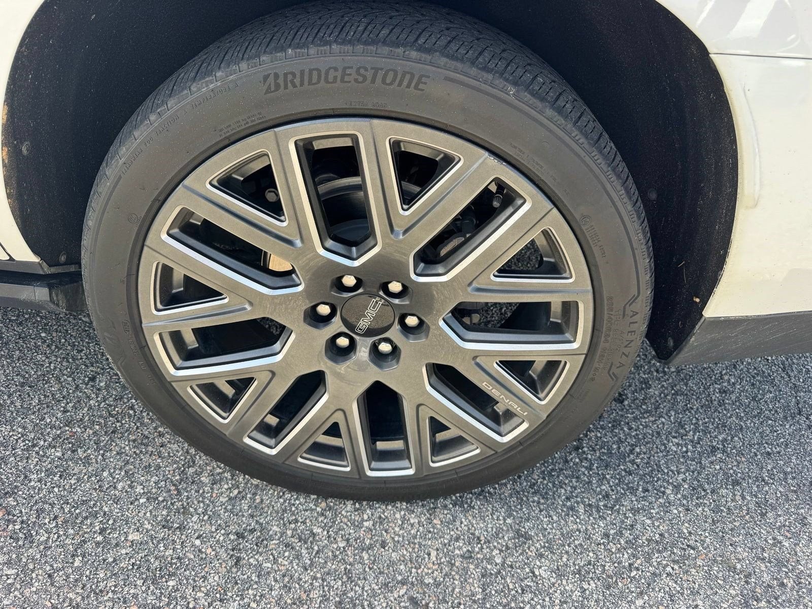 2025 GMC Yukon Denali Ultimate