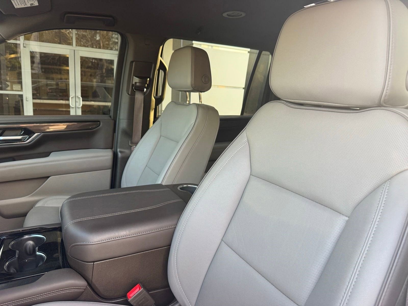 2025 GMC Yukon XL Elevation