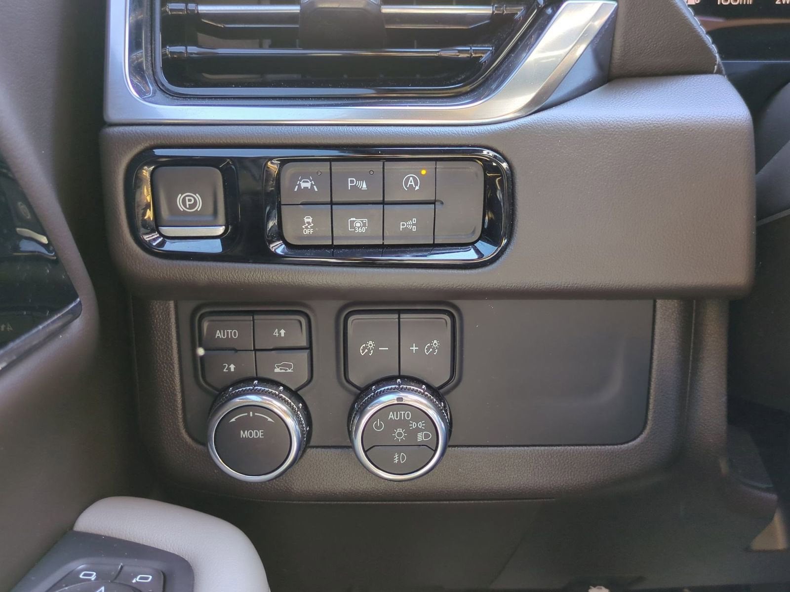 2025 GMC Yukon XL Elevation