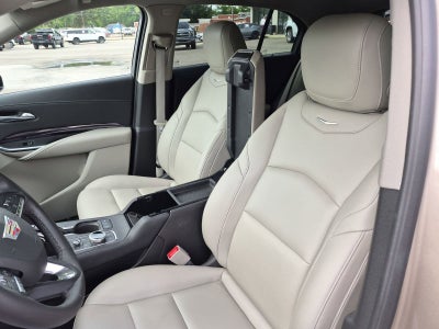 2023 Cadillac XT4 Luxury