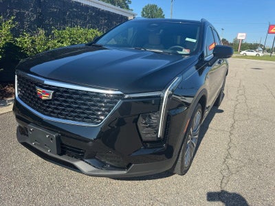 2024 Cadillac XT4 Premium Luxury