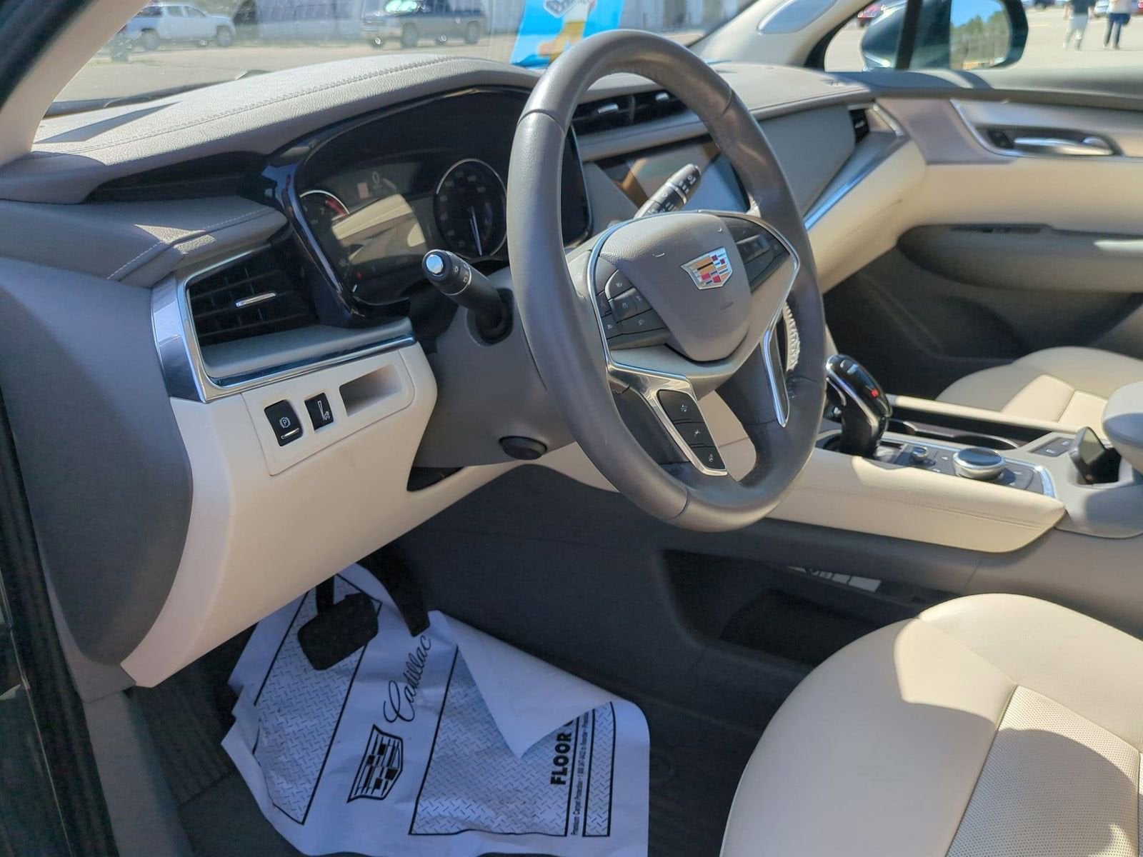 2020 Cadillac XT5 Premium Luxury FWD