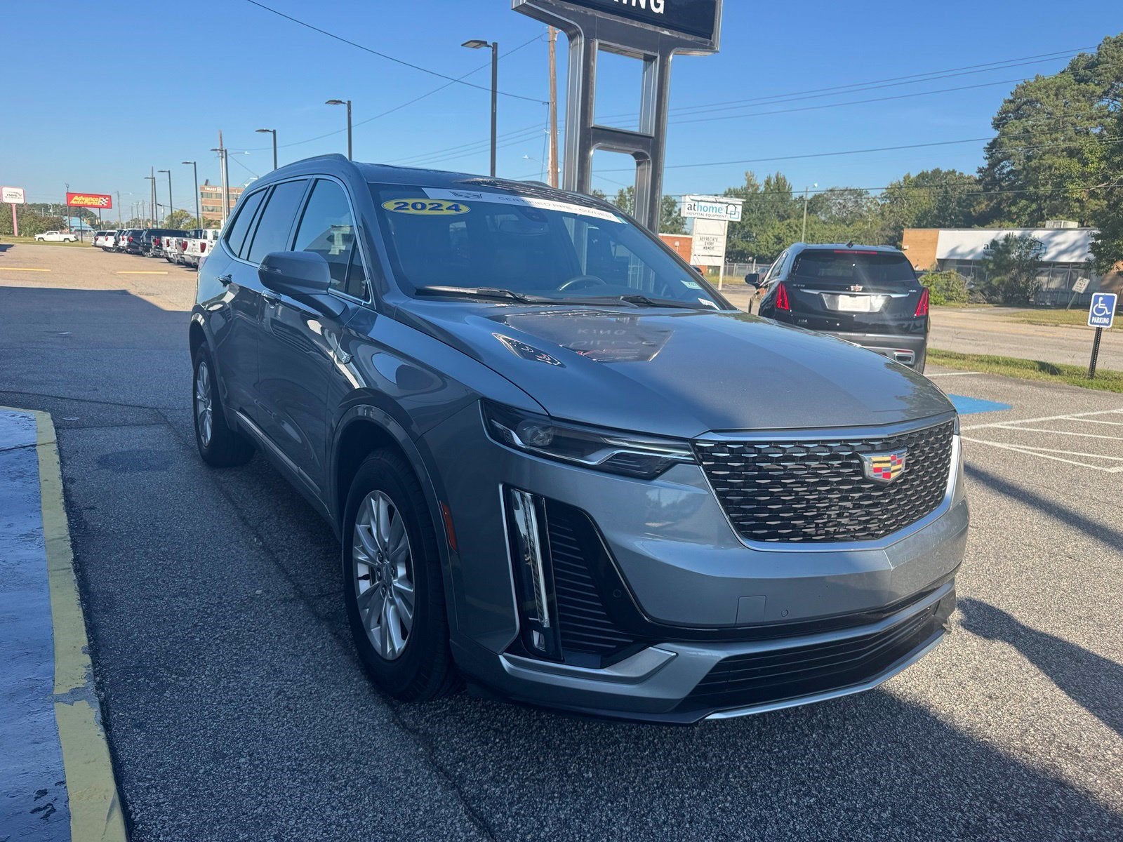 2024 Cadillac XT6 Luxury