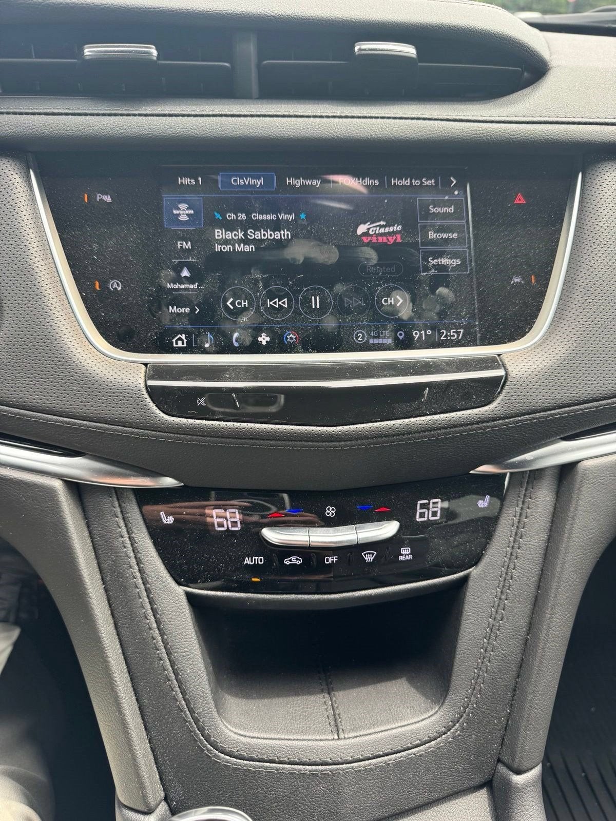 2024 Cadillac XT6 Luxury