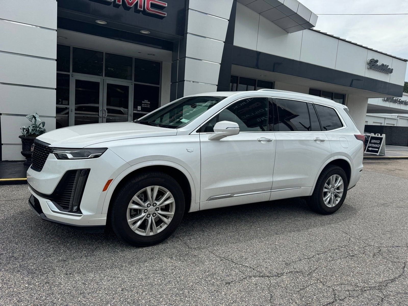 2024 Cadillac XT6 Luxury
