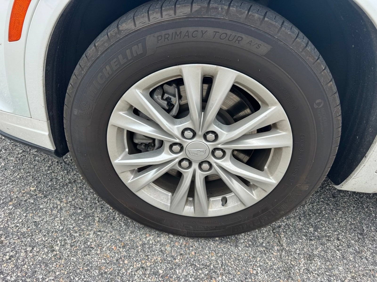 2024 Cadillac XT6 Luxury