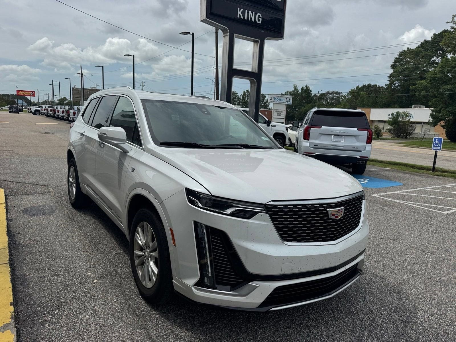 2024 Cadillac XT6 Luxury