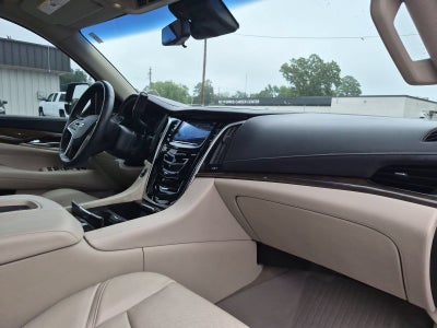 2019 Cadillac Escalade Luxury