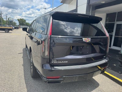 2022 Cadillac Escalade ESV Sport Platinum