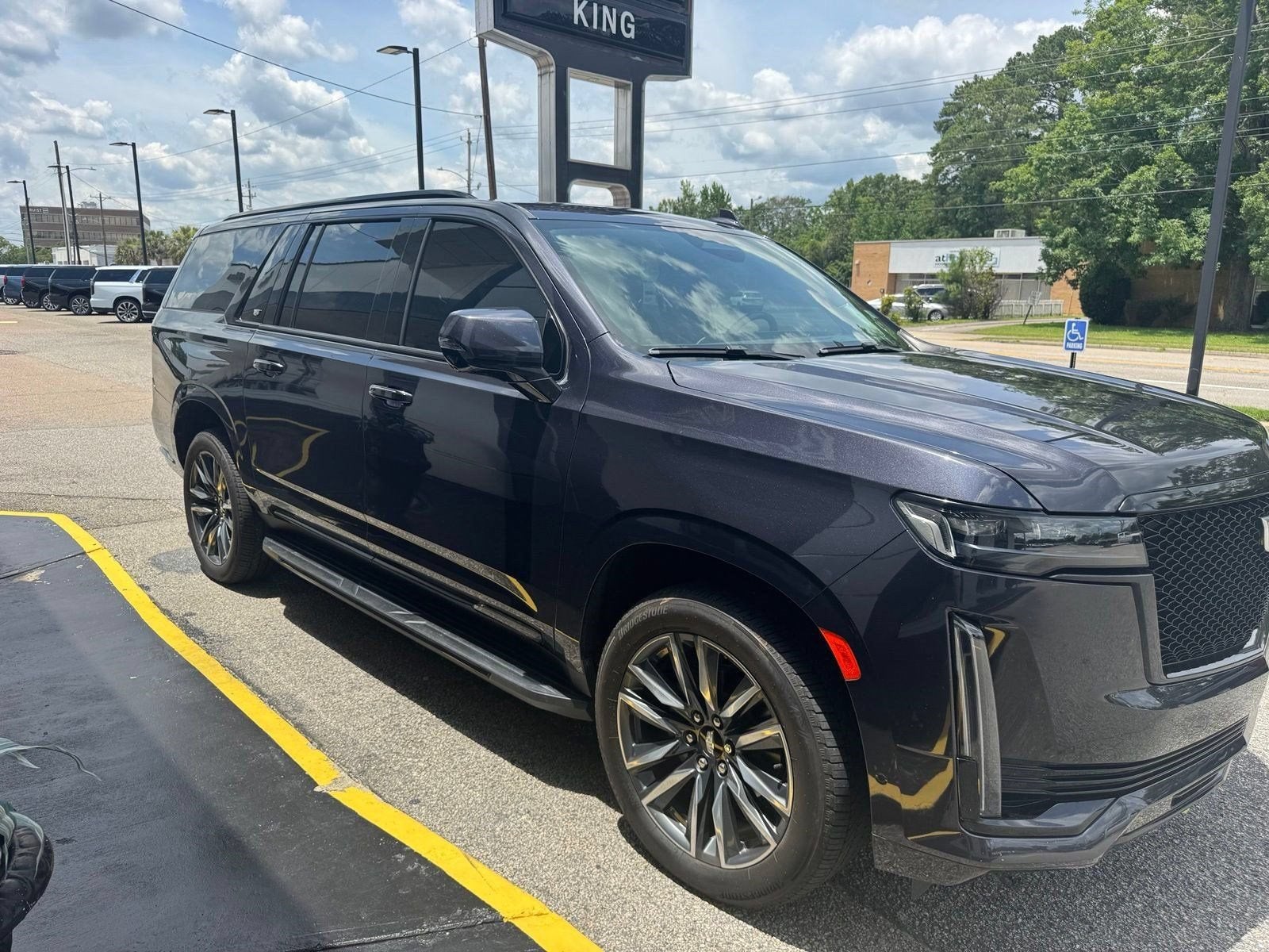 2022 Cadillac Escalade ESV Sport Platinum