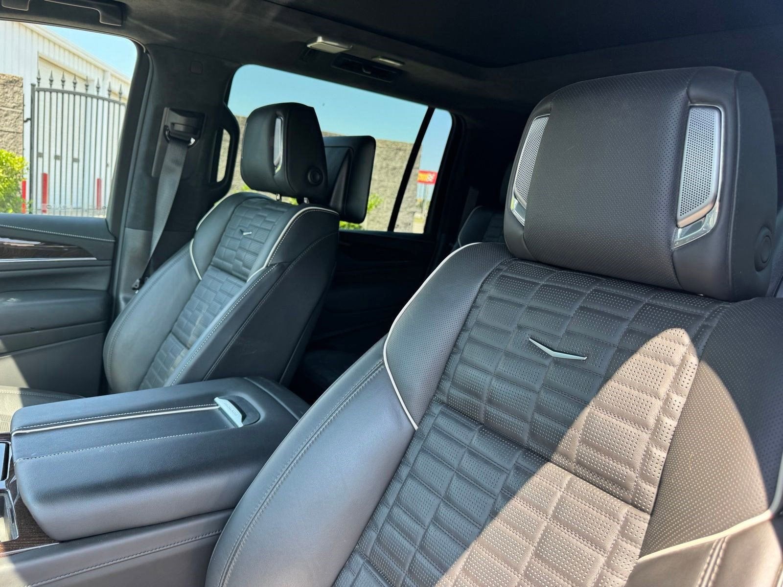 2023 Cadillac Escalade ESV Premium Luxury Platinum