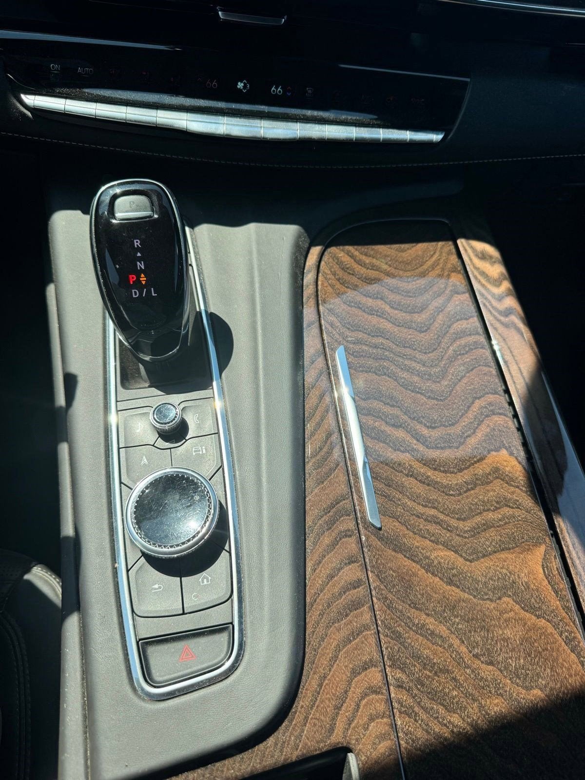 2023 Cadillac Escalade ESV Premium Luxury Platinum