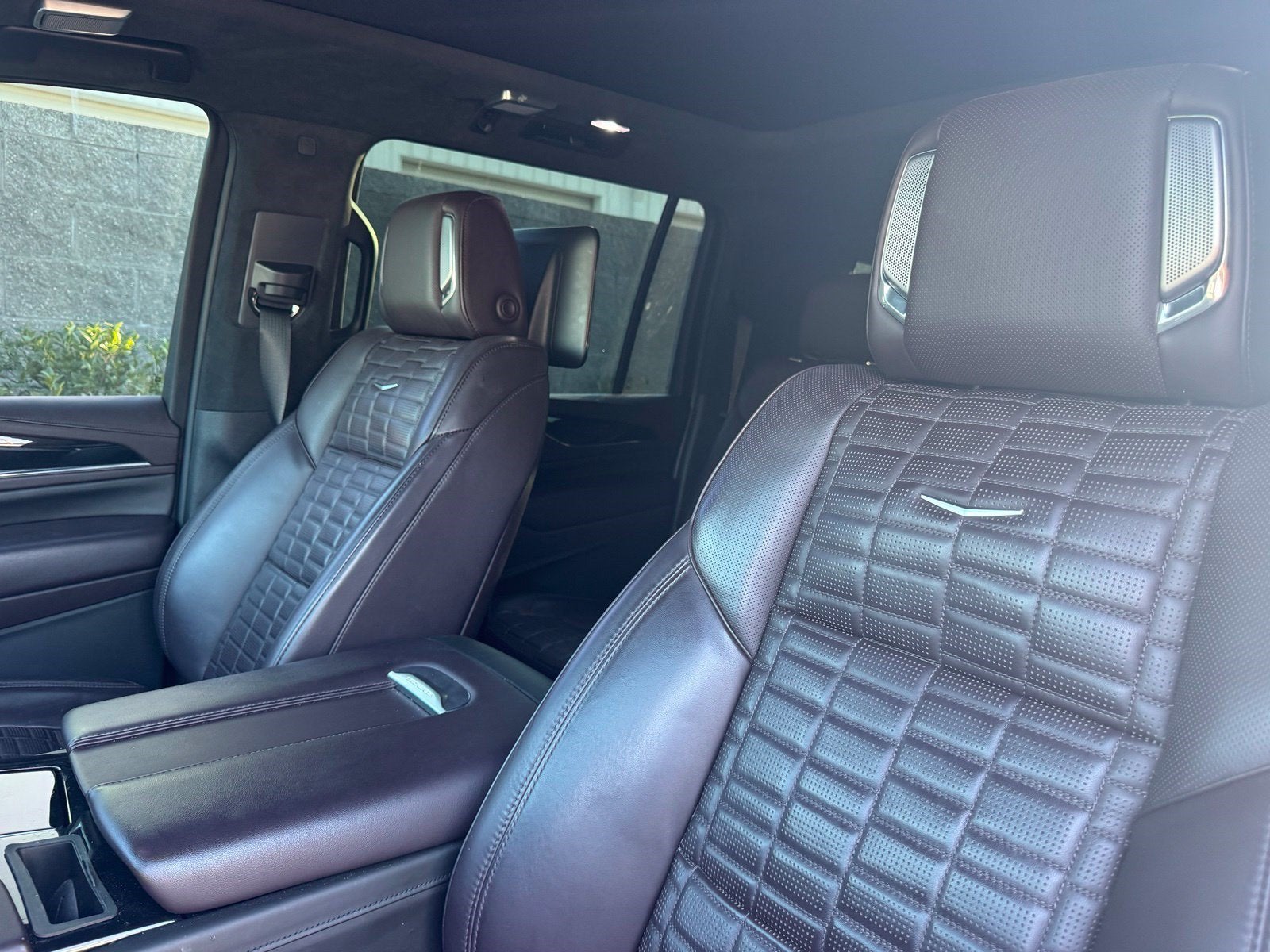 2023 Cadillac Escalade ESV 4WD Sport Platinum