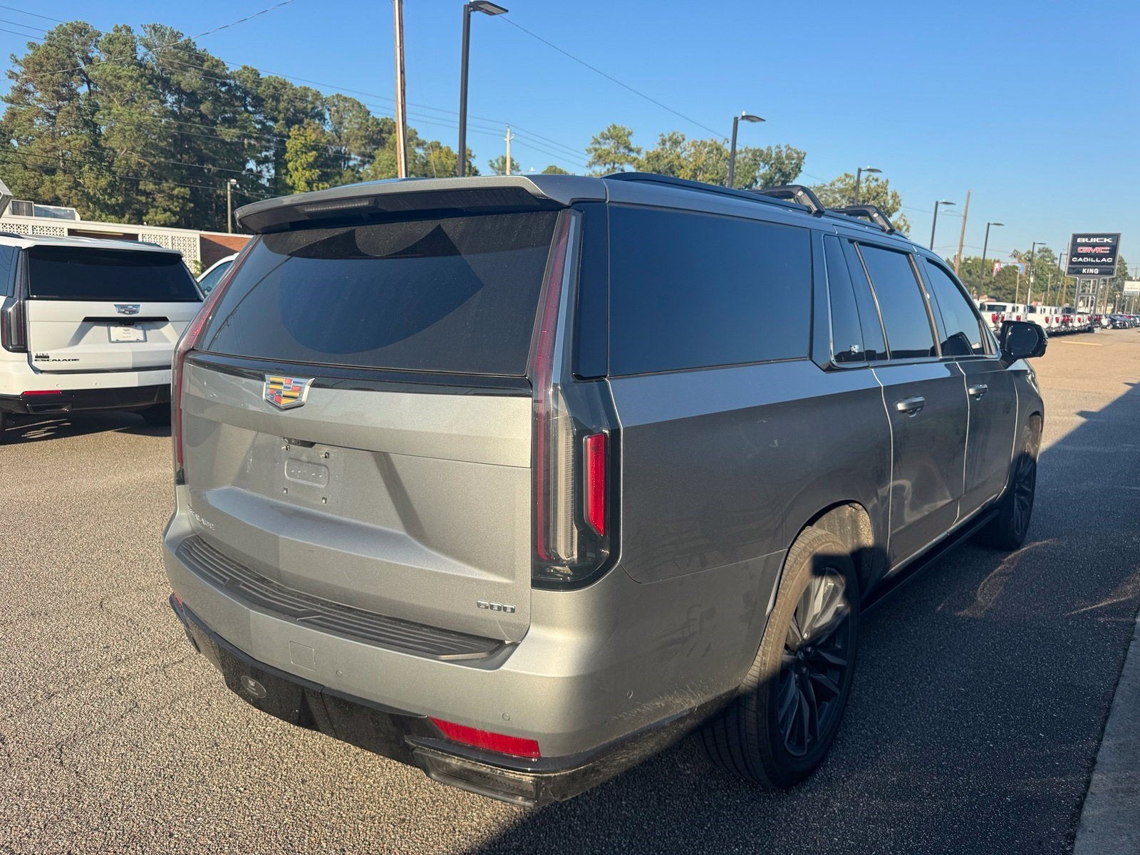 2023 Cadillac Escalade ESV 4WD Sport Platinum