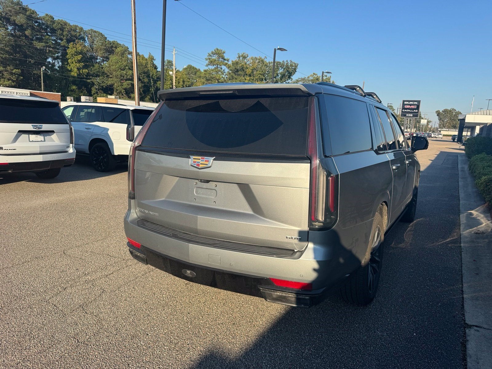 2023 Cadillac Escalade ESV 4WD Sport Platinum