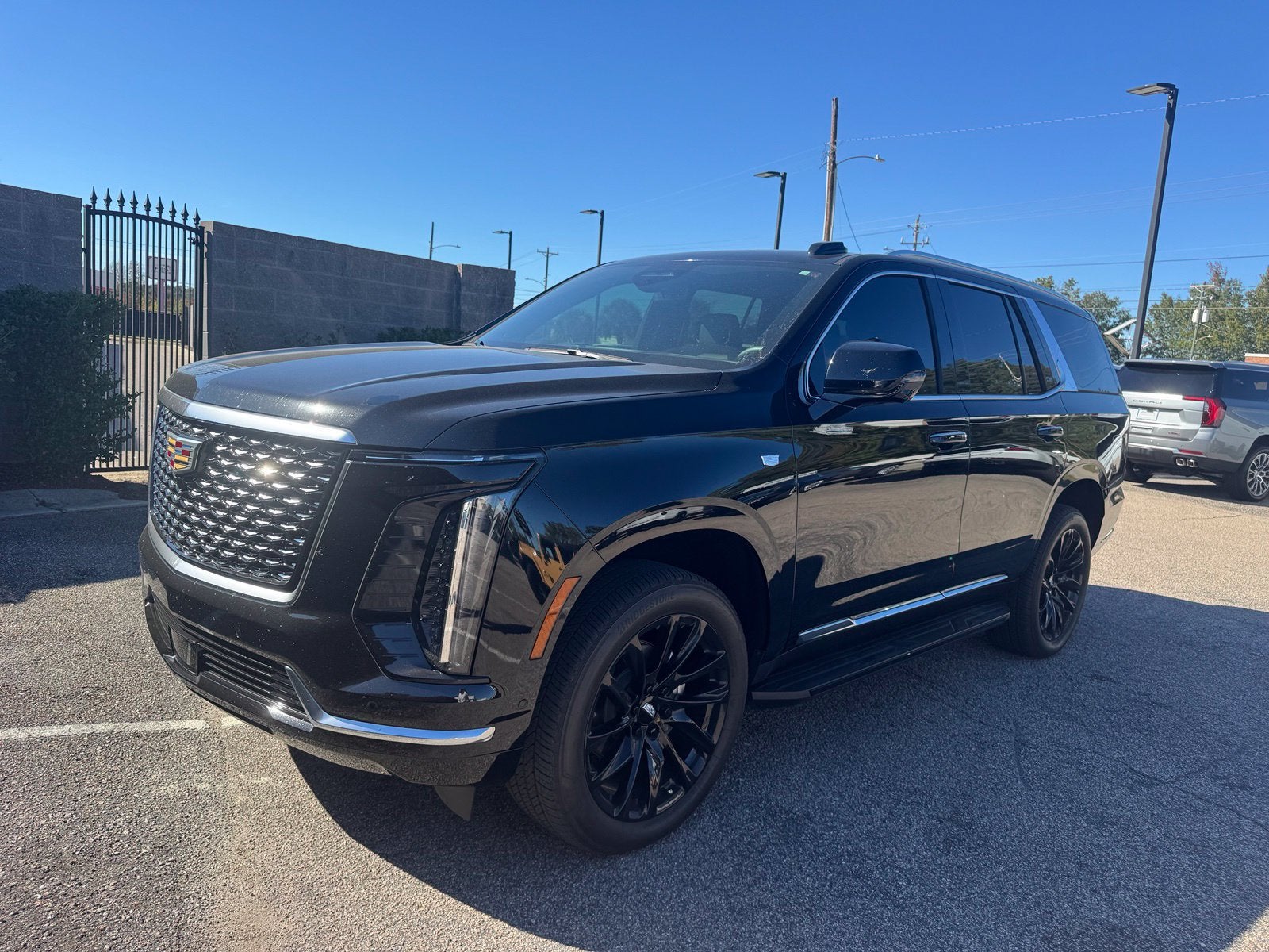 2025 Cadillac Escalade Luxury