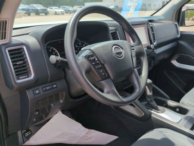 2022 Nissan Frontier Crew Cab SV 4x2