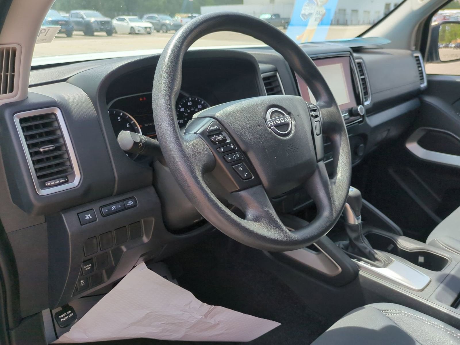 2022 Nissan Frontier Crew Cab SV 4x2