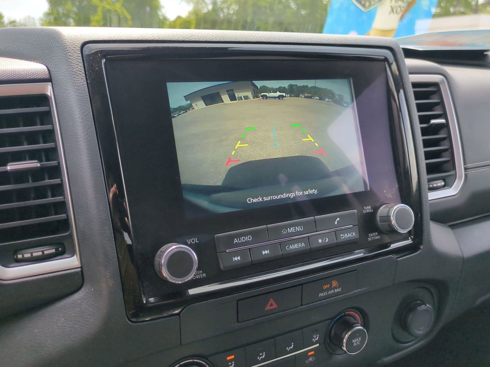 2022 Nissan Frontier Crew Cab SV 4x2