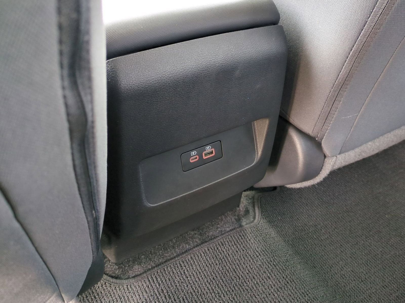 2022 Nissan Frontier Crew Cab SV 4x2