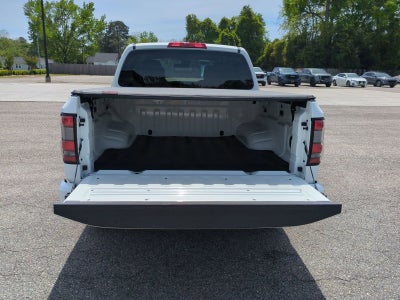 2022 Nissan Frontier Crew Cab SV 4x2