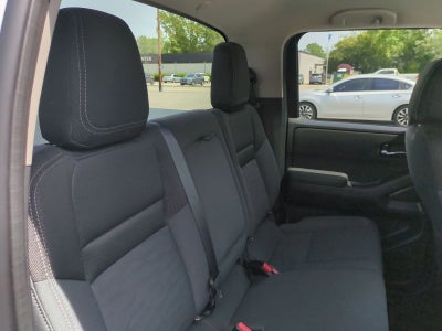 2022 Nissan Frontier Crew Cab SV 4x2