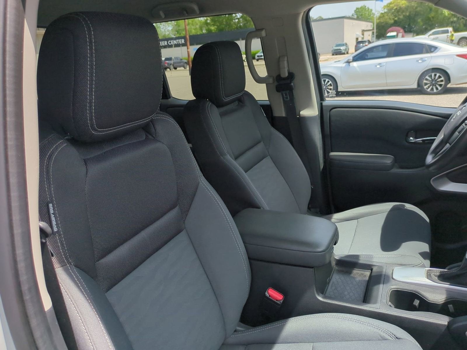 2022 Nissan Frontier Crew Cab SV 4x2